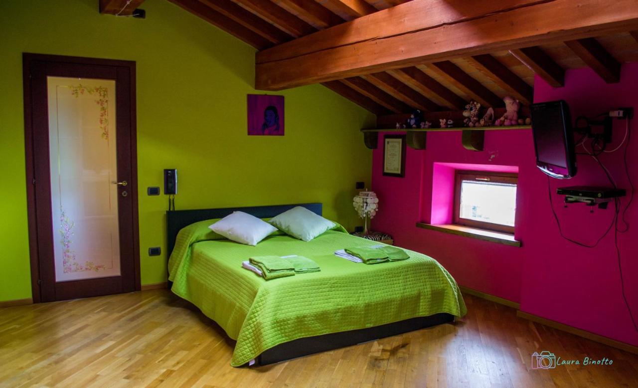 Antiche Vie B&B Serramazzoni Buitenkant foto