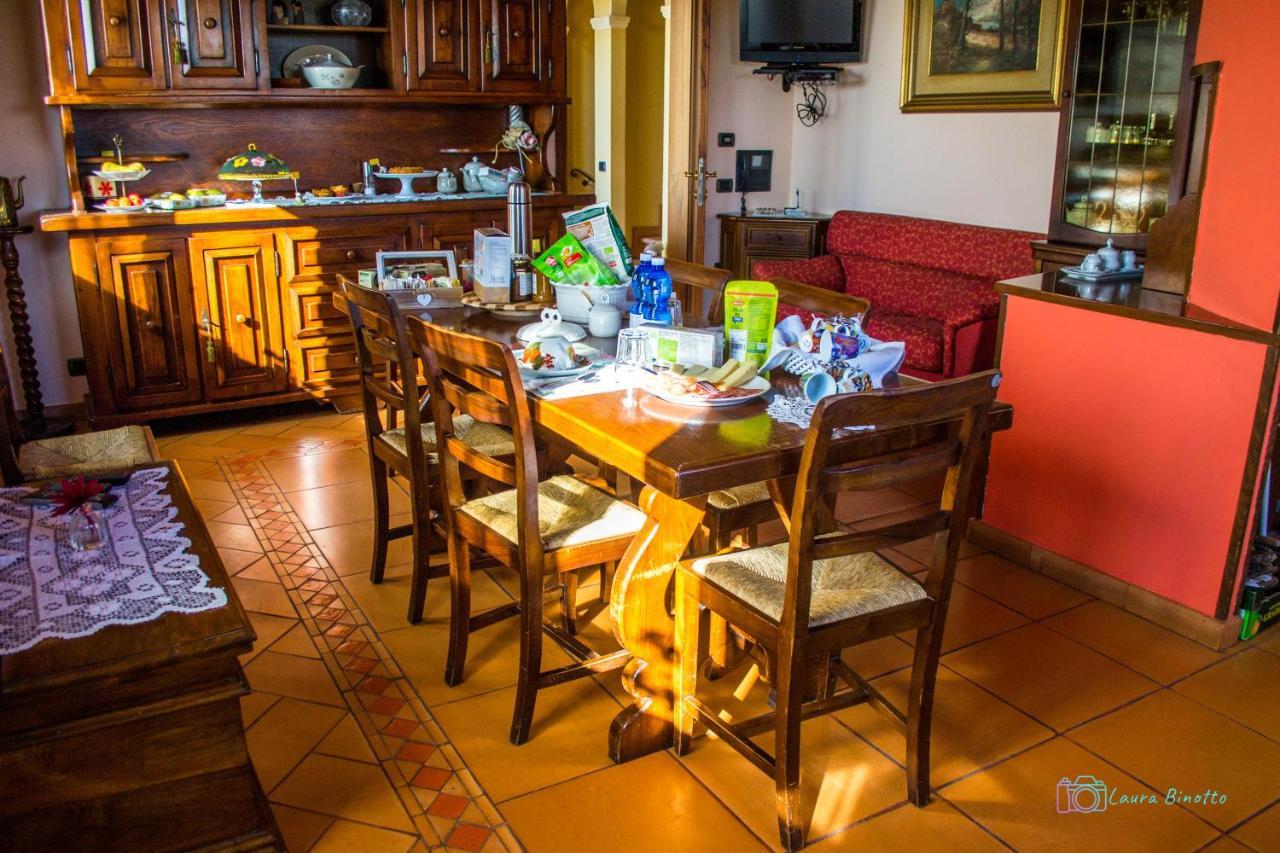 Antiche Vie B&B Serramazzoni Buitenkant foto