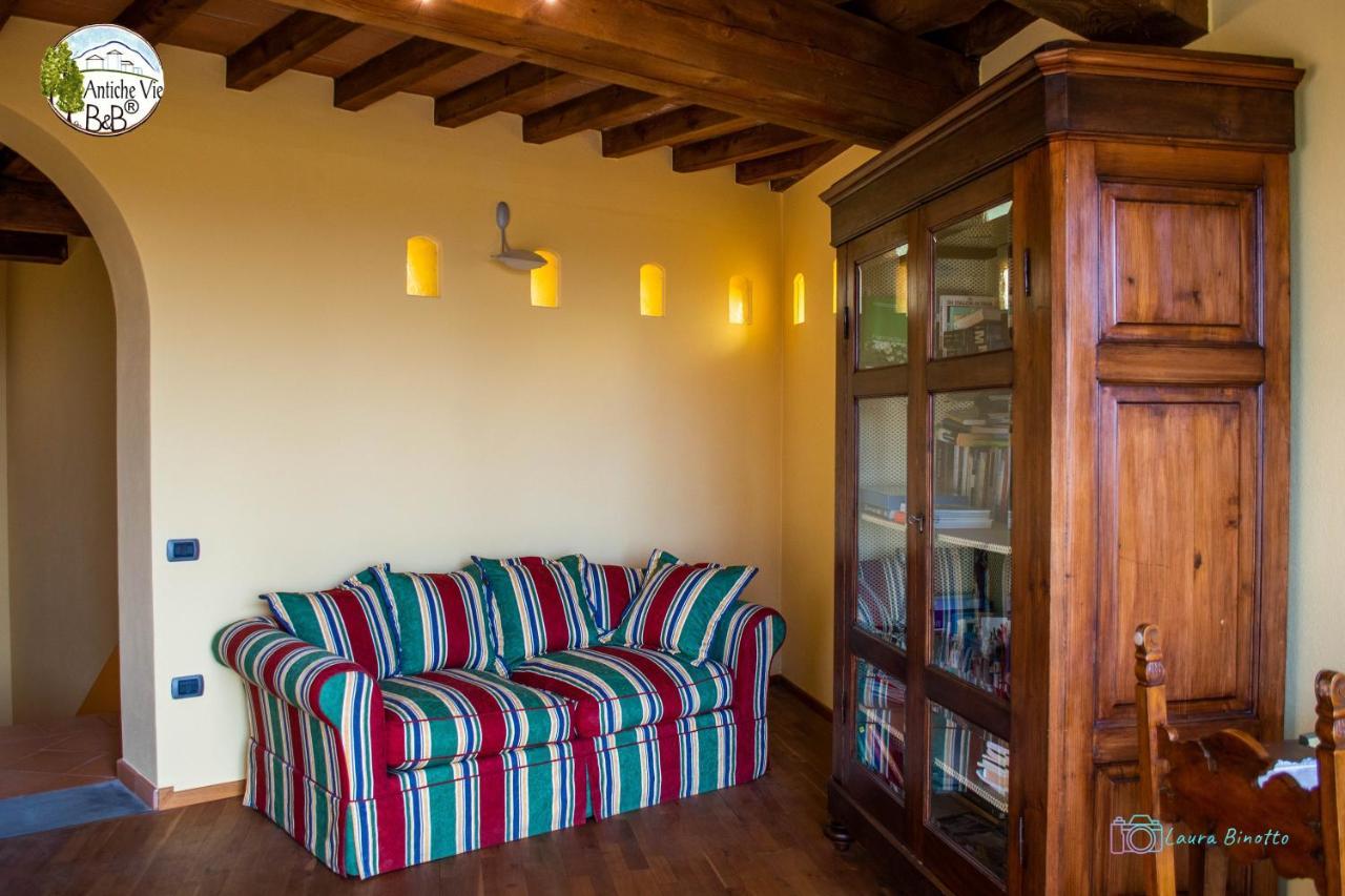 Antiche Vie B&B Serramazzoni Buitenkant foto