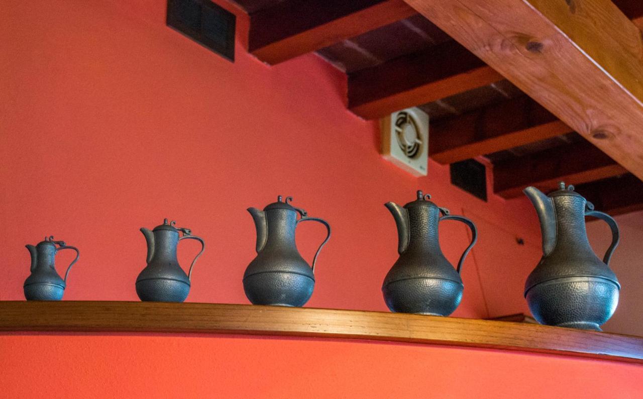 Antiche Vie B&B Serramazzoni Buitenkant foto